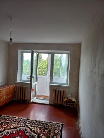 Героїв-земляків вул., 48