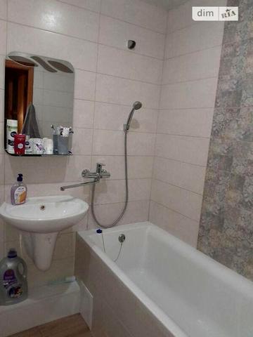 Довгострокова оренда 1к Квартира Осіння вулиця