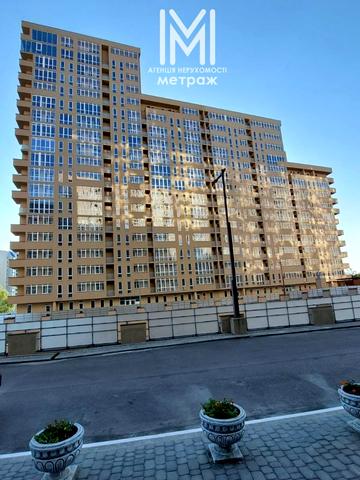 Сухумська вул., 22