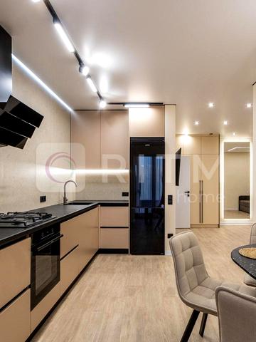 Українських Декабристів вул., (Будинок 2)