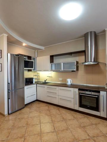 Леся Курбаса просп., 7-А