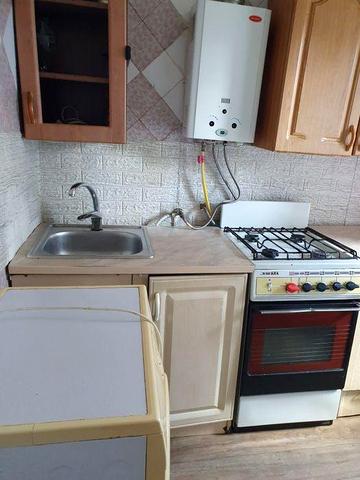 Здам 1 квартиру центр Київська 9000 тис гр.