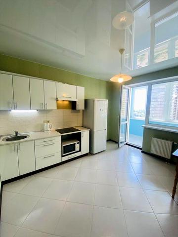 МЕТРО Позняки  10 хв. 1-к 45 м2 в ЖК "Патріотика" РЕМОНТ