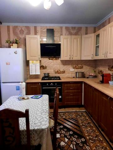 Продам с Щебанка дом есть видеообзор 4 комн в отличном состоянии .