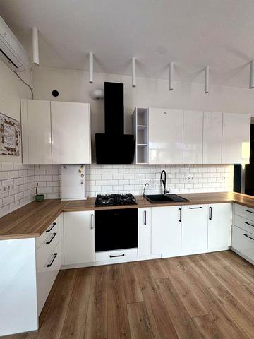 Оренда кутового таунхауса з новим ремонтом! Індивідуальне газове оп.