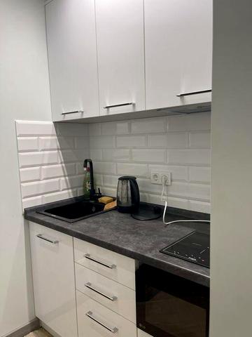 Сдам ,свет всегда , длительно самый центр  оперный театр 2 этаж