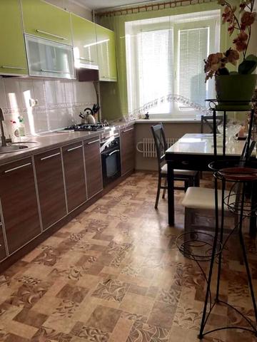 Професора Отамановського вул., 27