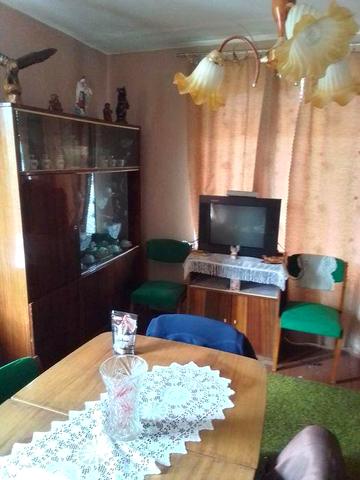 Продається двокімнатна квартира у Воловці ,  с. Верхні Ворота.