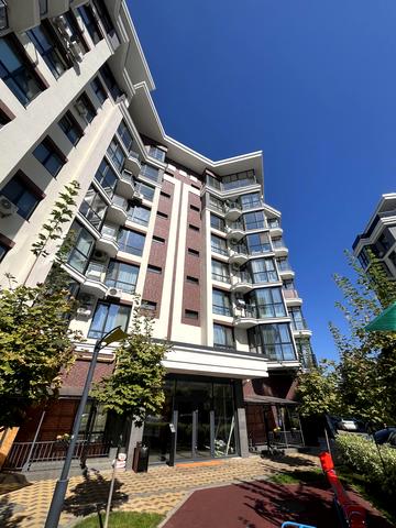 Прорізна вул., 1