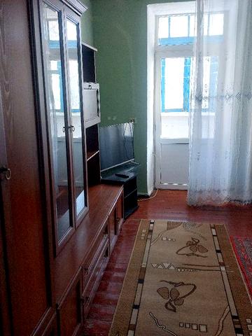 Оренда 3к. 3хв.від ЖДвокзалу.Кімнати окремі.Некутовв.Крім пралки.Сімю