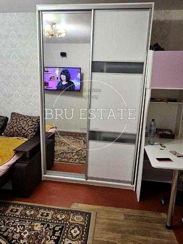 Продам 1к 43м, Сосницька 10 Дарниця, метро Лівобережна 15 хв