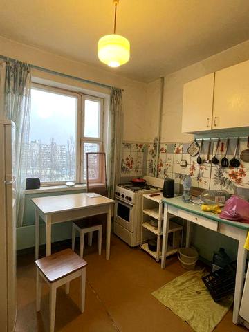 Продаж 3к квартири 70кв., м.Київ, вул. Героїв Дніпра, 35