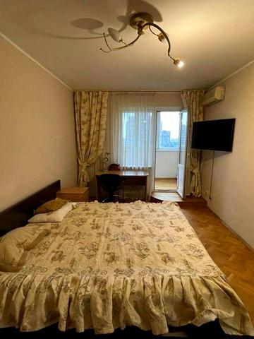 Миколи Голего вул. (Лебедєва-Кумача), 12