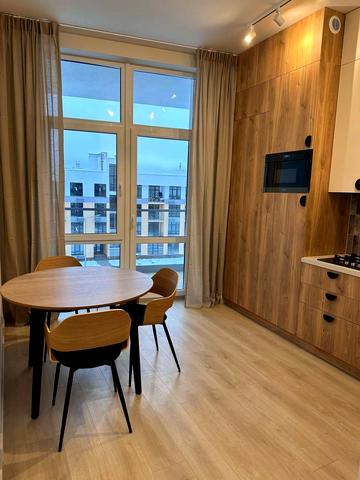 Богатирська вул., 3