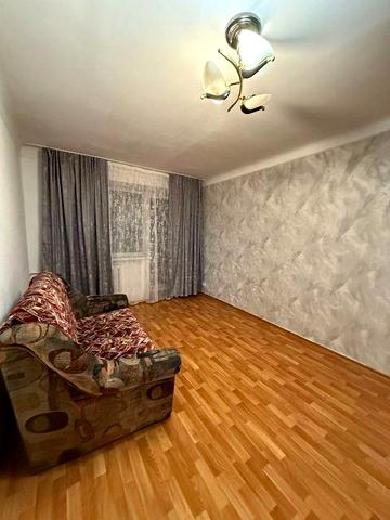 Сдам 2х комн квартиру м. Армейская