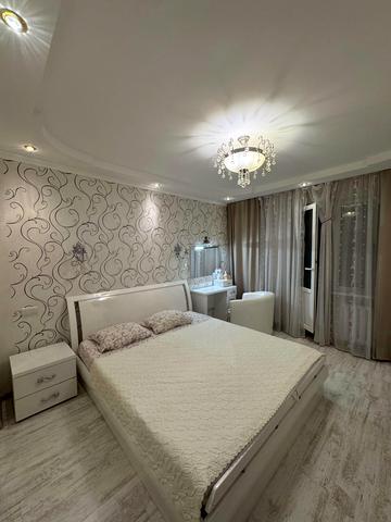 Григорія Ващенка вул., 1