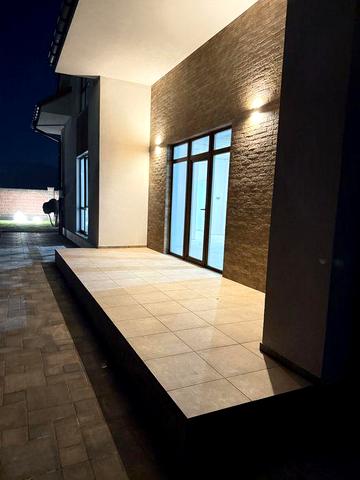 Окремий будинок  в Рівному 232кв