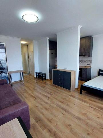 Зарічна вул., 2 к1