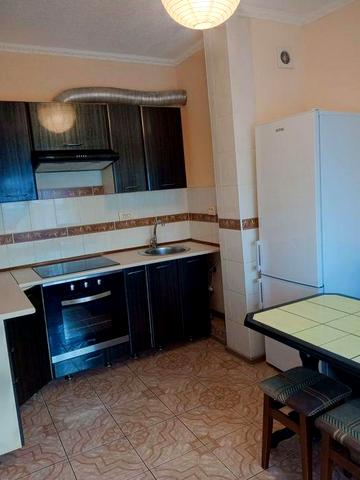 Бровари 2-х кімнатна квартира Грушевського 17-г