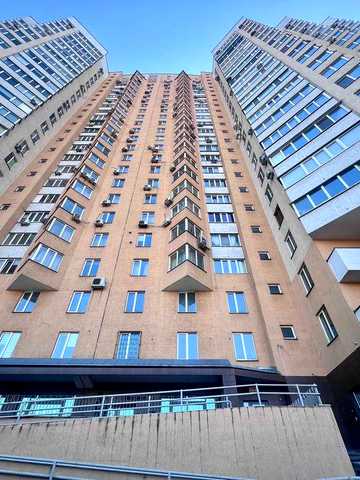 Без %! Продаж 3-х кімнатної квартири. Вул. Саперно-Слобідська, 22