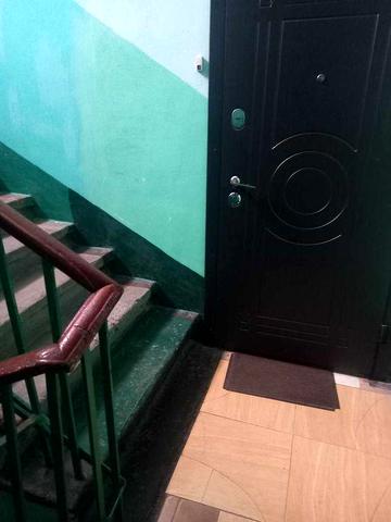 Продам выделенную коммуну в Лузановке .2\2.второй ряд домов от дороги