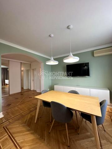 Валентинівська вул. (Блюхера), 25б