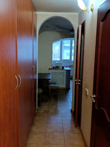 Трьохкімнатна квартира Лугова, 3, поруч центр, є газ