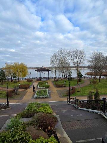 Оболонська наб 1  ЖКПарус дизанерський ремонт видова генератор паркінг