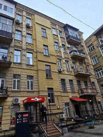 Довгострокова оренда Б. Хмельницького, 10, 3 кім центр м. Театральна