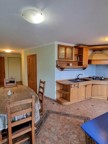 Олександра Довженка вул., 14