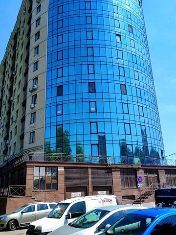 Староміська вул., 1/1