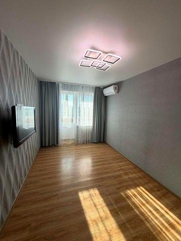 4 КІМНАТНА квартира біля метро Житомирська | Без комісії