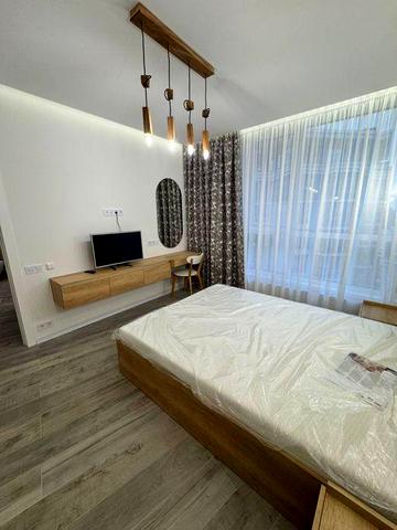 Оренда кухня-студія + спальна  на Прорізній.