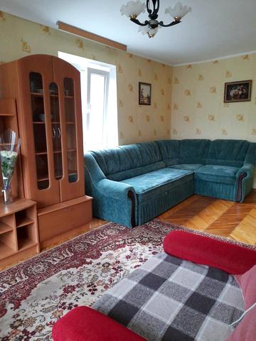 Ольжича вул., 15