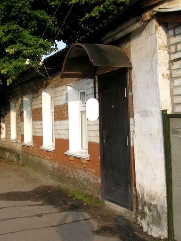 Продам часть дома по ул. Бориса Тена 29(р-н житнего автовокзала, рынка