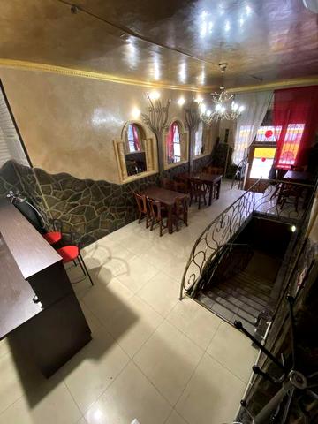 Продам кафе-бар у центрі Берегова