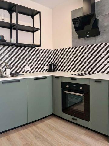 Кадетський Гай вул., 10