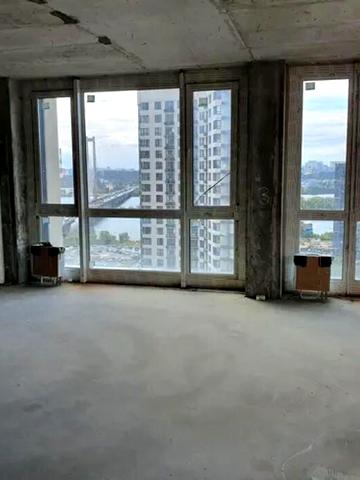 Зарічна вул., 4 к2