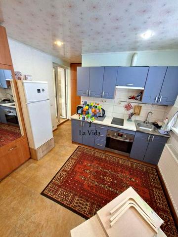 Здається світла  1-к квартира в приватному будинку на Куренівці