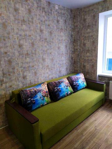 Реальная Сдам 1к гостинку Новострой. м. Защитников, 1 этаж