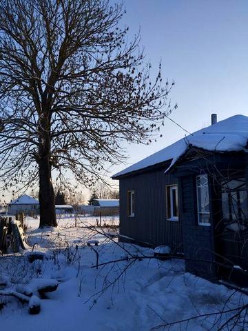 Продам будинок, з приватизованою земельною ділянкою 15 соток.