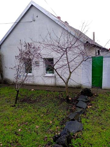 Будинок біля автовокзалу