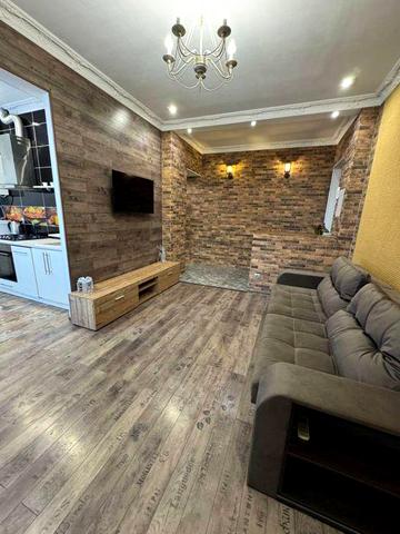 Сдам 2 к квартиру в Центре