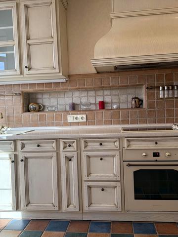 Осіння вул., 33