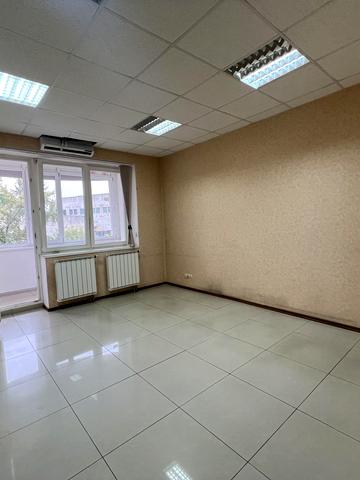 Оболонська набережна вул., 3