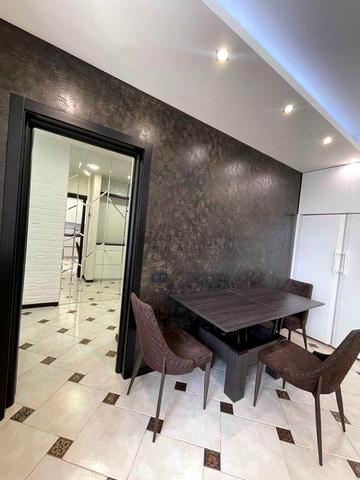 % 3-кімнатна квартира з автономним опаленням, центр, Відінська ЖК Беркут