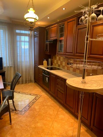 Академіка Палладіна просп., 18/30