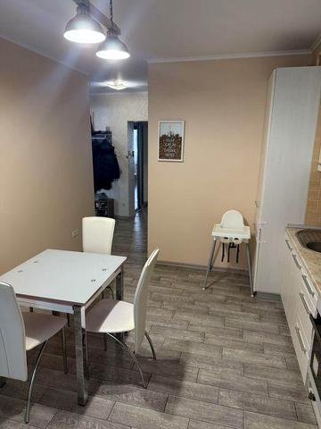 Продам власну 2х кімнатну квартиру з ремонтом ЖК Метгал