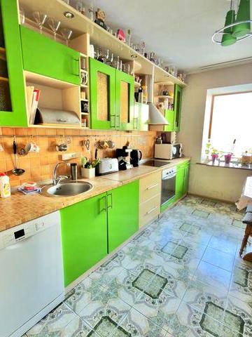 Простора 3-к квартира 90 м² просп. Бажана 26