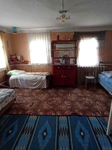 продаж будинку в селі